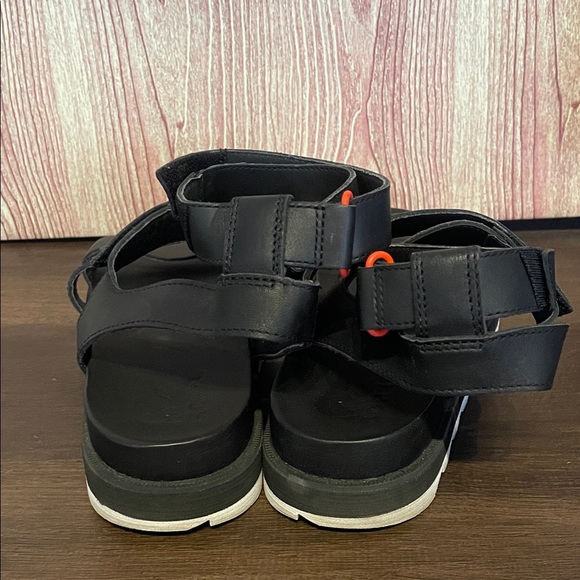 Sorel Women’s Roaming Multi-Strap Leather Sandals - Picture 3 of 9